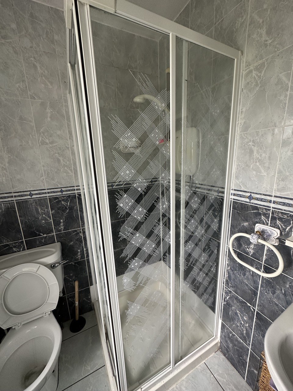 Shower Cabin deep cleaning